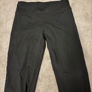All black Mono B leggings